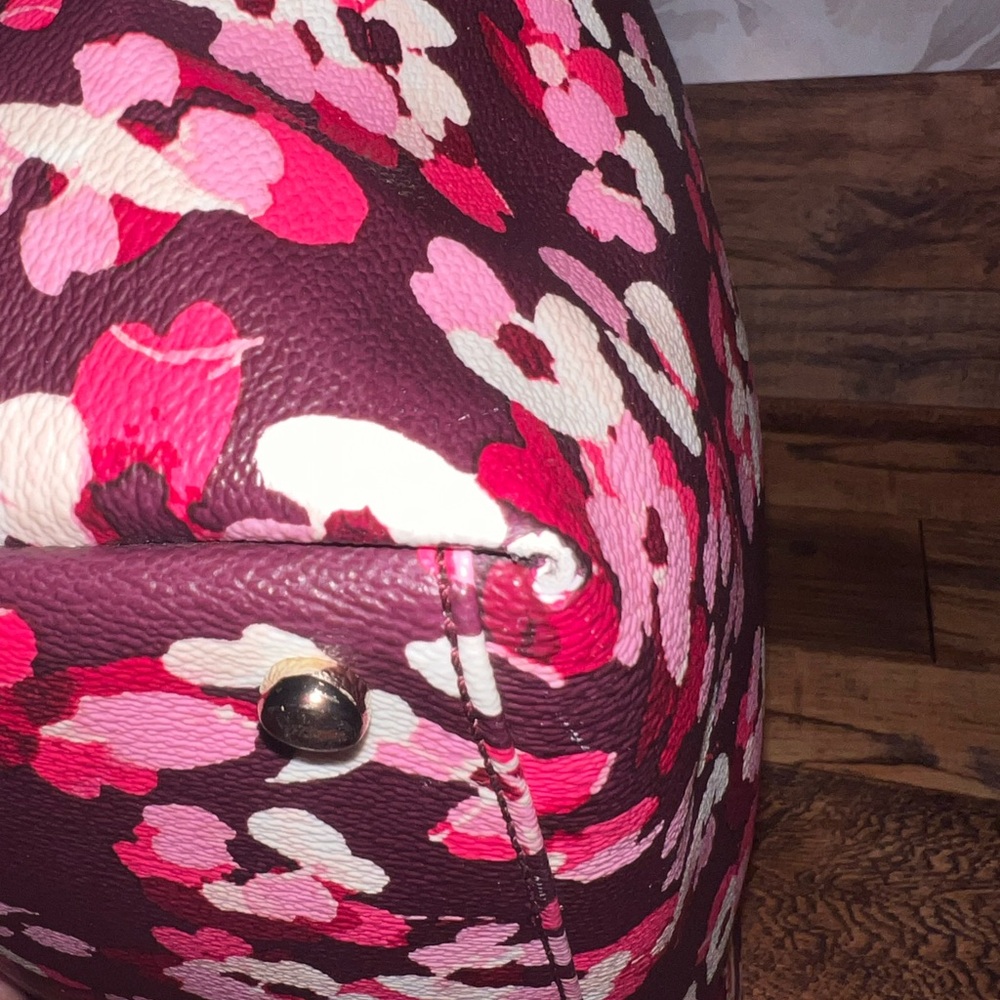 Storybook Lined Kate Spade Floral Tote Bag - Picture 7 of 12